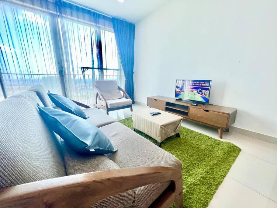 T3 1-10 Pax Trefoil 2Room Setia Alam Cozy Home Wifi Tv Exterior photo