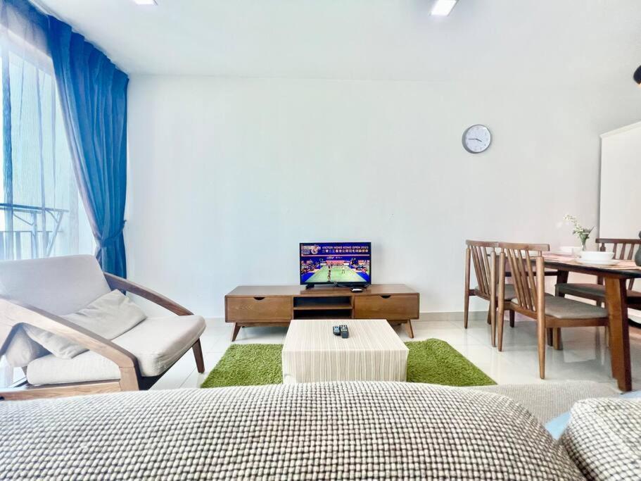 T3 1-10 Pax Trefoil 2Room Setia Alam Cozy Home Wifi Tv Exterior photo